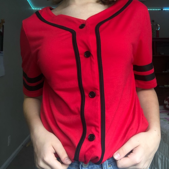 cute jersy style top - Picture 1 of 3